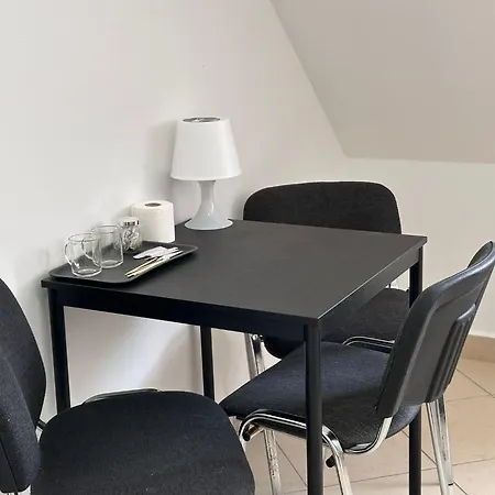 Golebia-budget * بوزنان